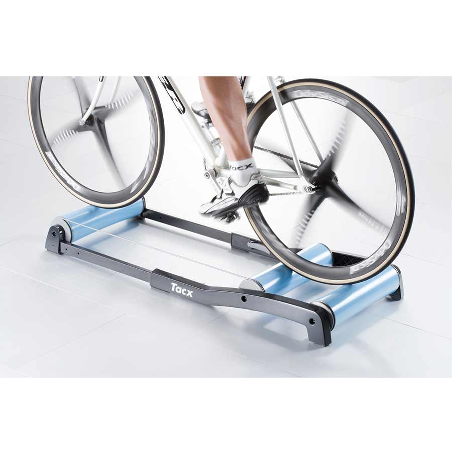 Tacx store roller stand