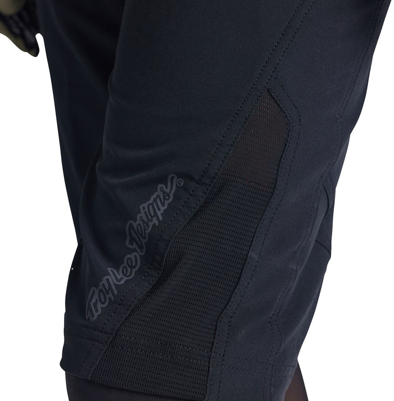 Load image into Gallery viewer, Troy Lee Designs Ruckus Shorts Shell – Black, 34

