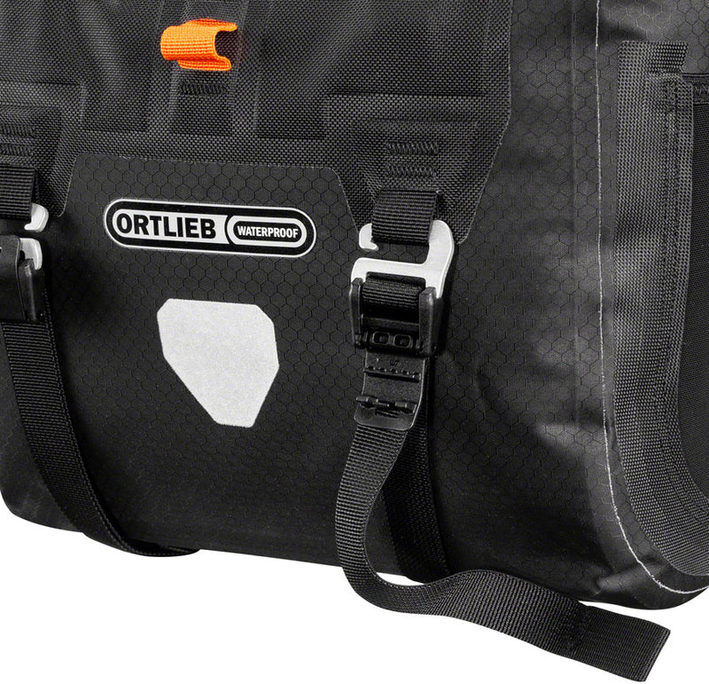 Load image into Gallery viewer, Ortlieb Handlebar Pack, 11L, Quick Release, Black
