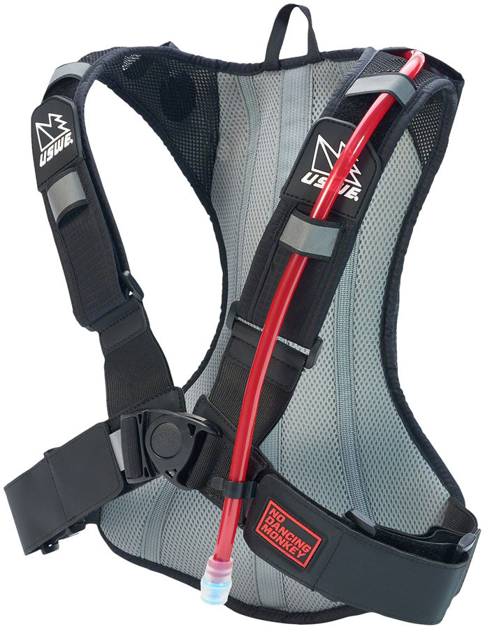 Load image into Gallery viewer, USWE Outlander 4 Hydration Pack - Carbon Black
