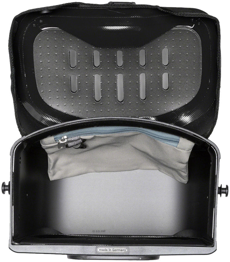 Load image into Gallery viewer, Ortlieb Ultimate Six Classic Handlebar Bag - 6.5L, Black
