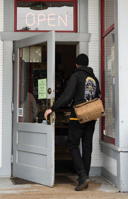 Swift Industries Sugarloaf Basket Bag - Coyote