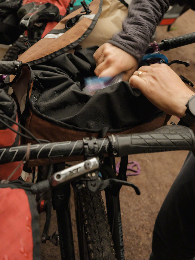 Load image into Gallery viewer, Swift Industries Zeitgeist Pack - Coyote
