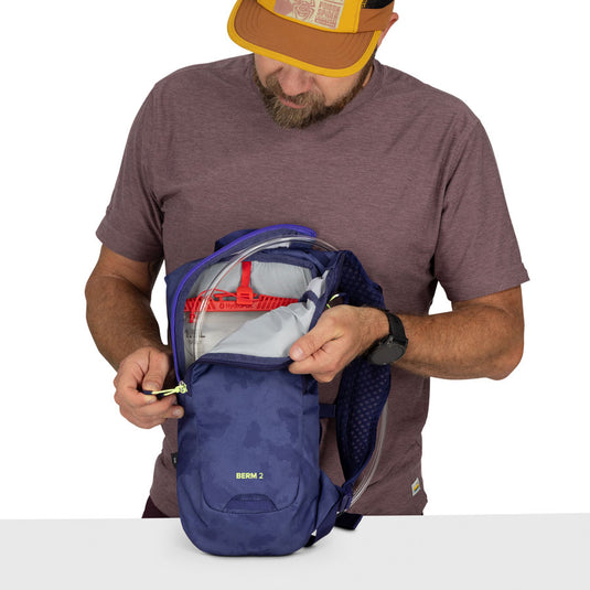 Osprey Berm 2 Hydration Pack - Botswana Purple Dust