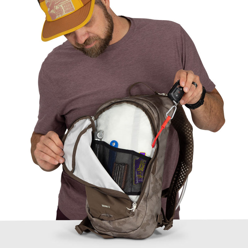 Load image into Gallery viewer, Osprey Berm 8 Hydration Pack - Pediment Gray Dust
