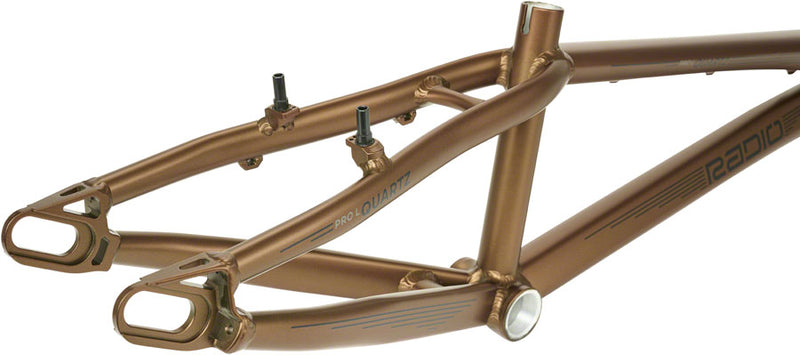 Load image into Gallery viewer, Radio Quartz BMX Race Frame - Pro L, 20.9&quot; TT, Metallic Copper
