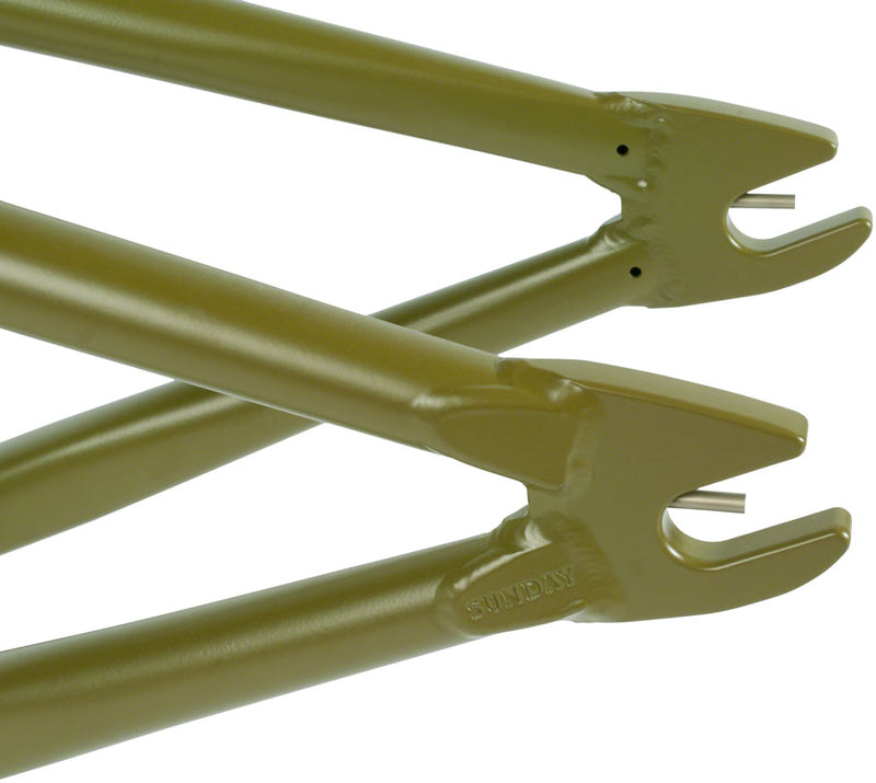Load image into Gallery viewer, Sunday Soundwave V3 BMX Frame - 20.75" TT, Matte Army Green
