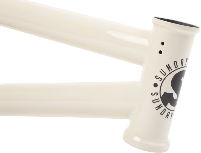 Load image into Gallery viewer, Sunday Park Ranger BMX Frame - 21" TT, Gloss Classic White
