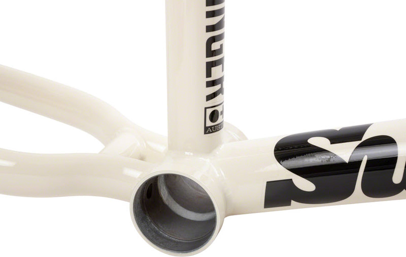 Load image into Gallery viewer, Sunday Park Ranger BMX Frame - 21" TT, Gloss Classic White
