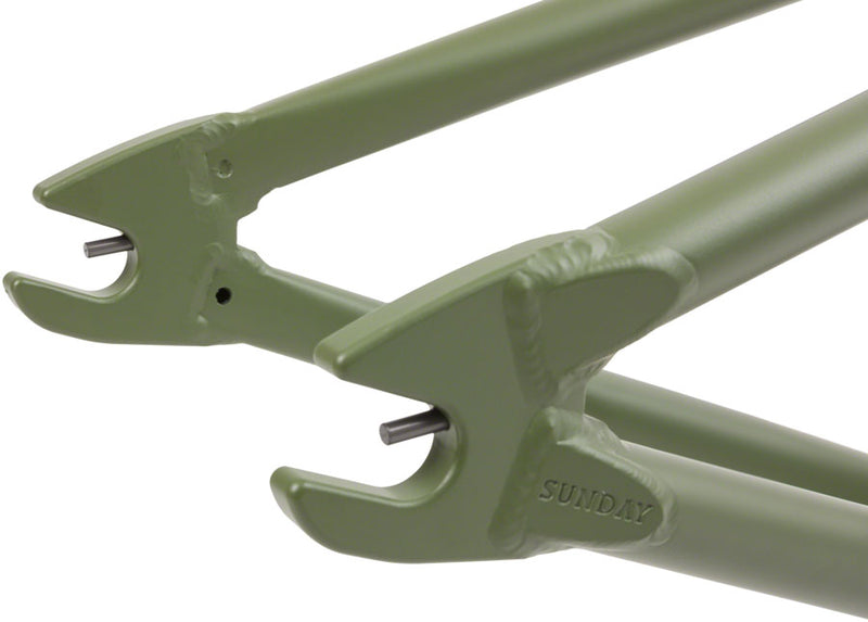 Load image into Gallery viewer, Sunday Nightshift BMX Frame - 20.75" TT, Matte Army Green
