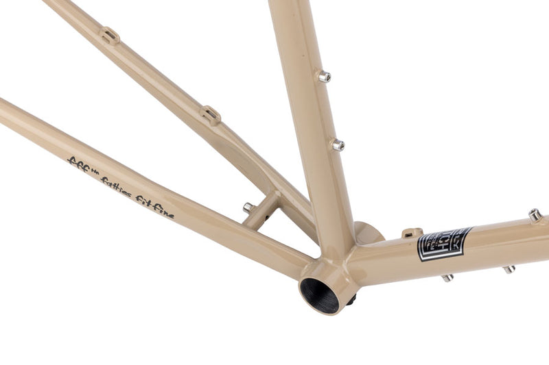 Load image into Gallery viewer, Surly Disc Trucker Frameset - 26", Steel, Grandpa's Khakis, 50cm
