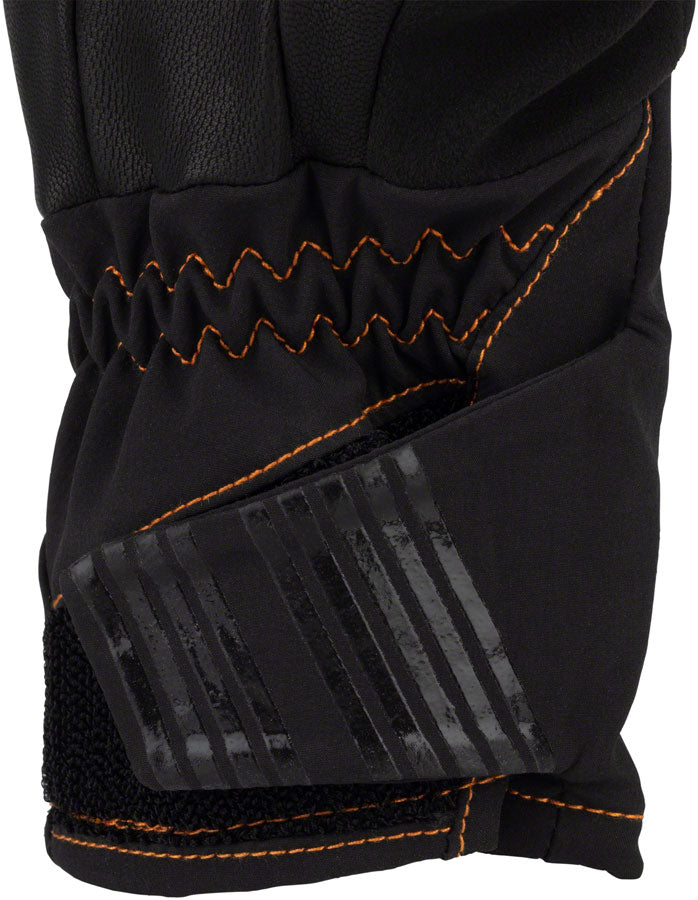 Load image into Gallery viewer, 45NRTH 2024 Sturmfist 5 Gloves - Black, Full Finger, Small
