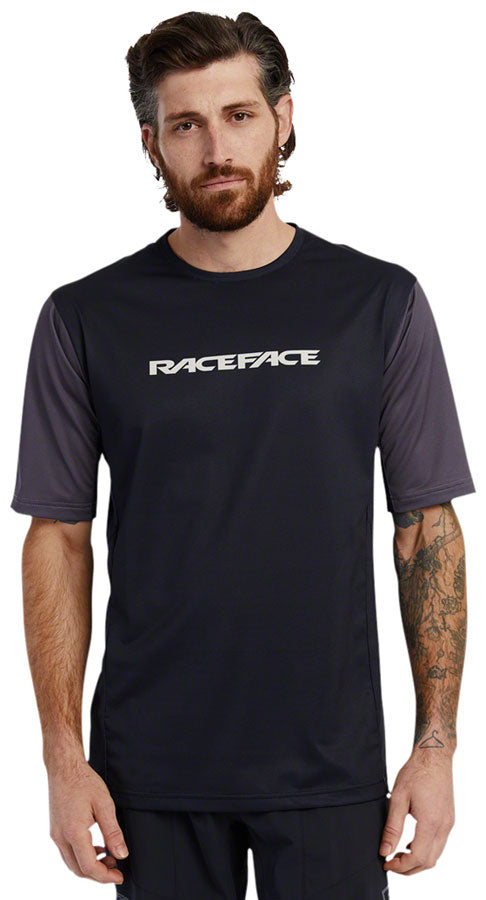 Load image into Gallery viewer, RaceFace Indy Jersey - Short Sleeve, Men&#39;s, Black, Medium
