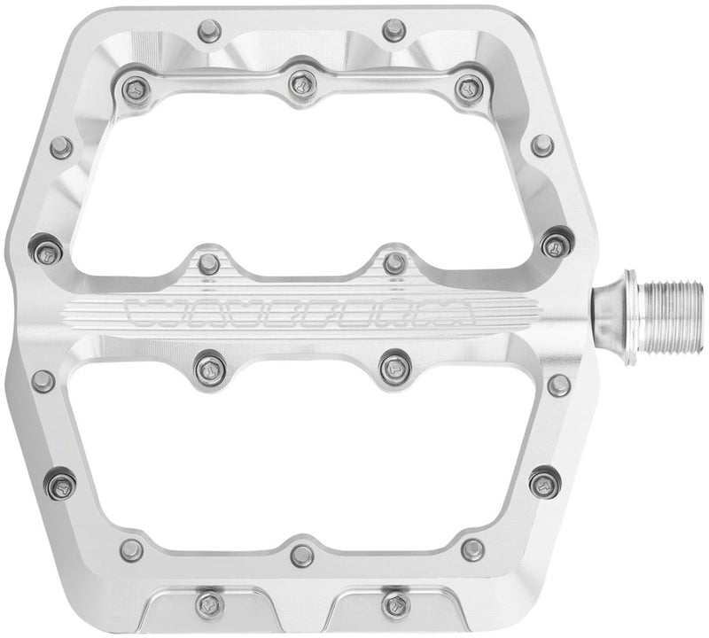 Load image into Gallery viewer, Wolf Tooth Waveform Pedals - Silver, Small
