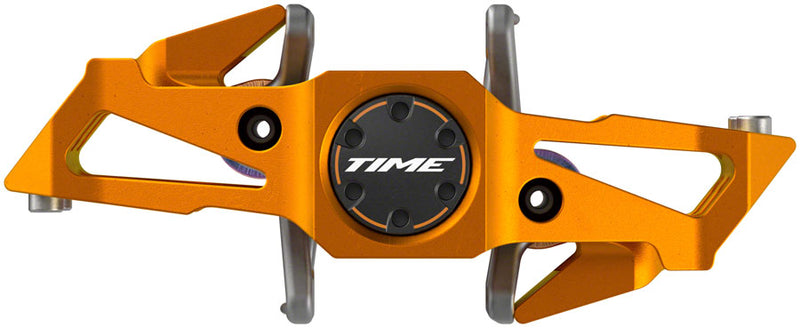 Load image into Gallery viewer, Time Speciale 10 Pedals - Aluminum Dual Sided Clipless with Platform, ATAC Mud-Clearing Design, Tangerine, Small for Enduro, Trail &amp; Downhill Riding
