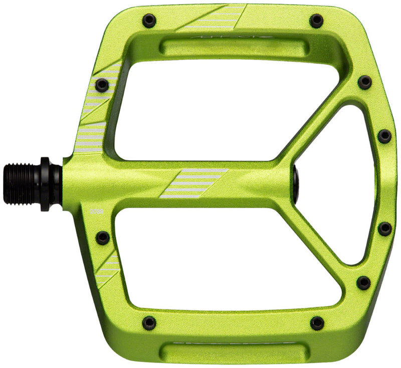 Load image into Gallery viewer, RaceFace Aeffect R Platform MTB Pedals 9/16&quot; Aluminum Body Removable Pins Green
