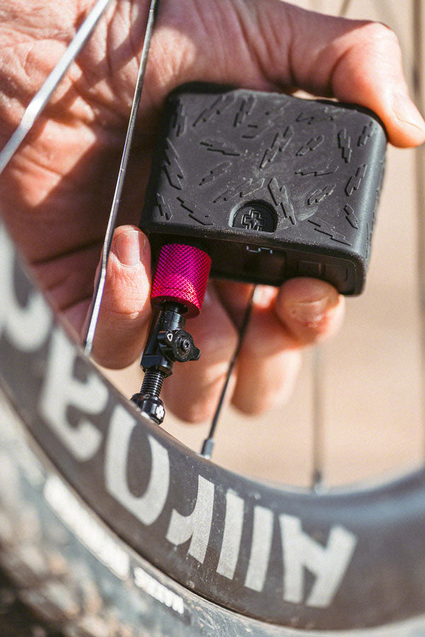 Load image into Gallery viewer, Muc-Off AirMach Mini Pro Electric Inflator
