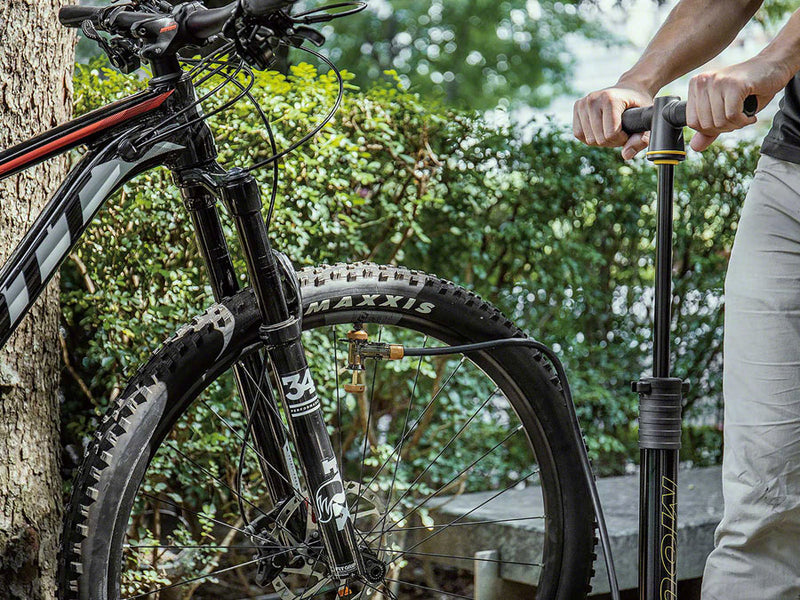 Load image into Gallery viewer, Topeak TubiHead Pump Upgrade Kit Makes Installing Tubeless Tires Quick &amp; Easy
