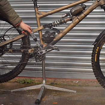 Load image into Gallery viewer, Rimpact Rim Stand Bike Holder NLA
