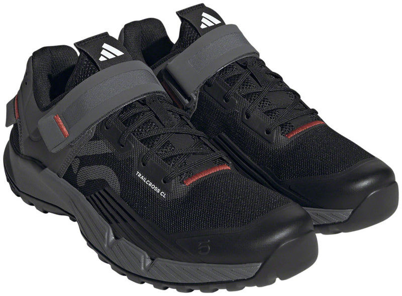 Load image into Gallery viewer, Five-Ten-Trailcross-Clipless-Shoes-Women&#39;s-Core-Black-Gray-Three-Red-Core-Black-Gray-Three-Red-9.5-Mountain-Biking-Shoes
