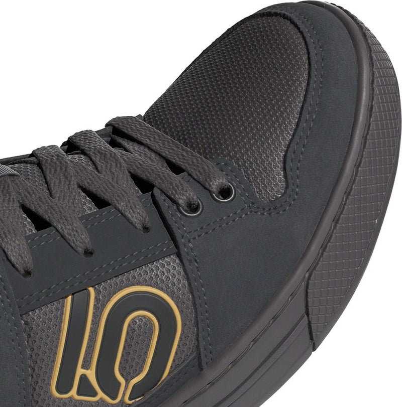 Load image into Gallery viewer, Five Ten Freerider Flat Shoes - Men's, Charcoal/Oat/Carbon, 8.5
