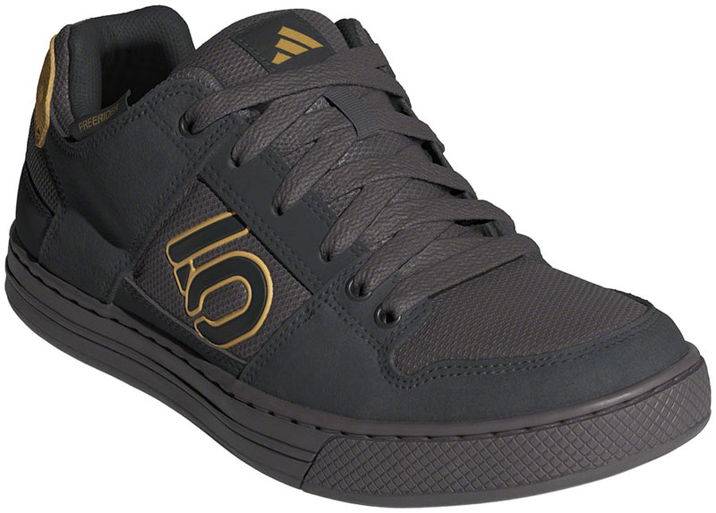 Load image into Gallery viewer, Five-Ten-Freerider-Flat-Shoes-Men's-Charcoal-Oat-Carbon-Flat-Pedal-Shoes

