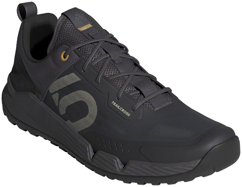 Load image into Gallery viewer, Five-Ten-Trailcross-LT-Flat-Shoes-Men's-Charcoal-Putty-Gray-Oat-Charcoal-Putty-Gray-Oat-10-Flat-Pedal-Shoes
