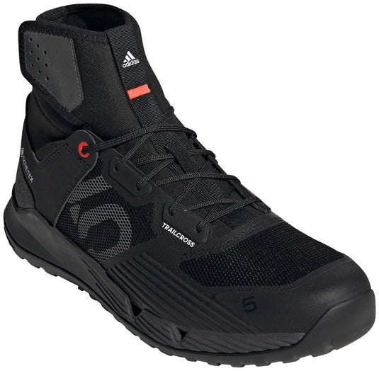 Five-Ten-Trailcross-GTX-Flat-Shoe---Men's--Core-Black---DGH-Solid-Grey---FTWR-White-10--Flat-Shoe-for-platform-pedals_FTSH1296