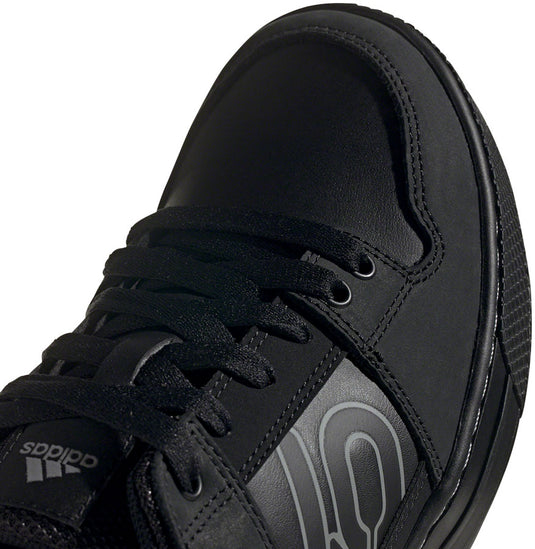 Five Ten Freerider DLX Flat Shoes - Men's, Core Black / Core Black / Gray Three, 10