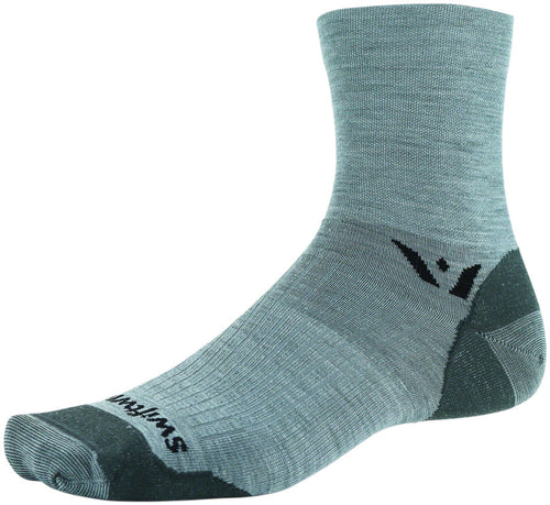 Swiftwick--Large-Pursuit-Four-Ultralight-Socks_SK2112