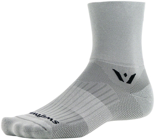 Swiftwick-Aspire-Quarter-Crew-High-Socks-Socks-SK2574