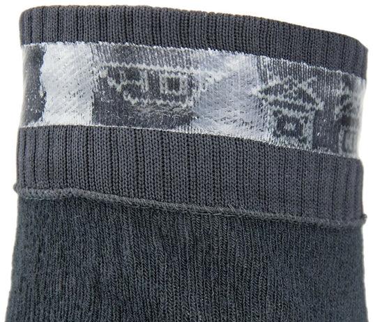 SealSkinz Scoulton Waterproof Mid Socks - Black/Gray, Large