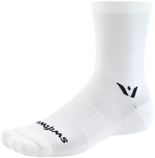 Swiftwick-Aspire-Mid-Crew-Socks-Socks-SOCK2869