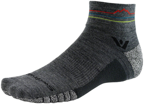 Swiftwick-Flite-XT-Trail-Quarter-Crew-Socks-Socks-SOCK5556