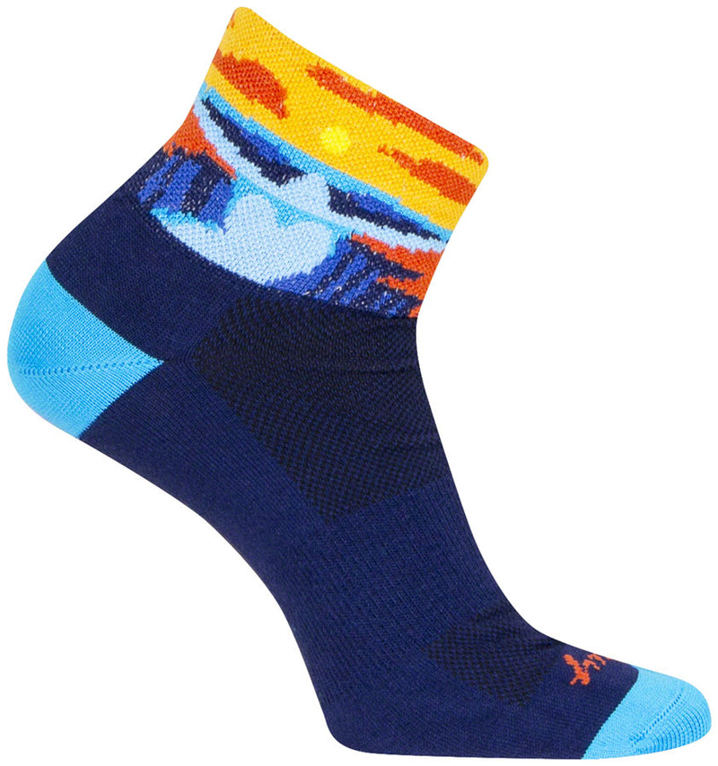 Load image into Gallery viewer, SockGuy Classic Bluffs Socks - 3", Small/Medium
