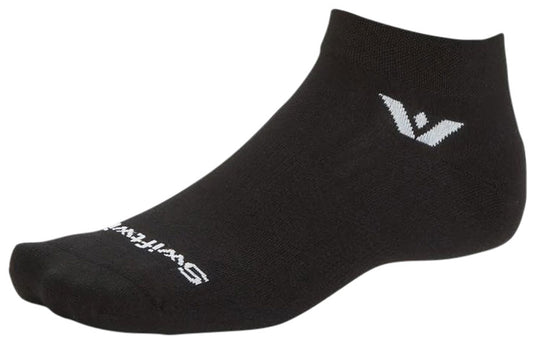 Swiftwick-Aspire-Ankle-Socks-Socks-SOCK7677