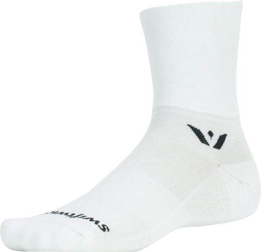 Swiftwick-Aspire-Quarter-Crew-High-Socks-Socks-SK8356