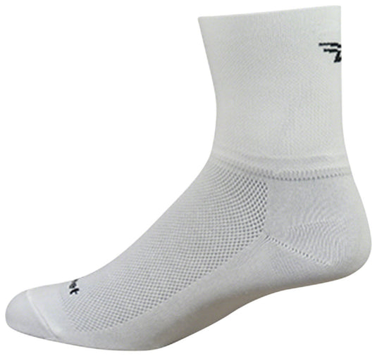 DeFeet-Aireator-D-Logo-Socks-Socks-SK9024