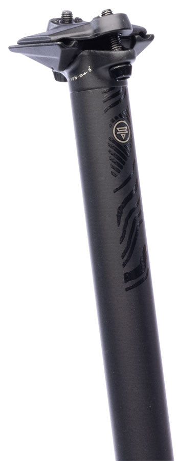 Load image into Gallery viewer, Teravail Stratum SE Seatpost - 31.6 x 400mm, 18mm Offset, Black
