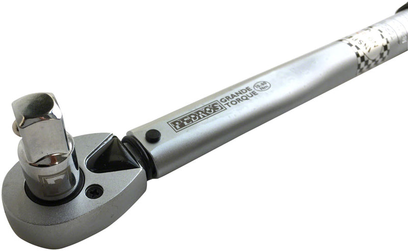 Load image into Gallery viewer, Pedro&#39;s Grande Torque Wrench 3/8&quot; Ratcheting, Micrometer Scale, 10-80 Nm Range

