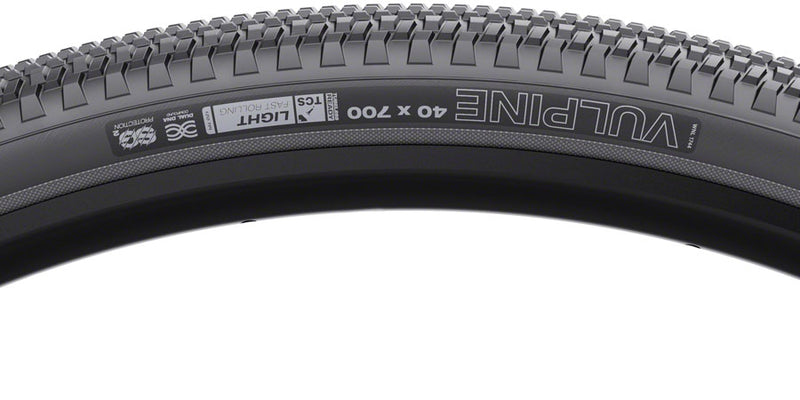 Load image into Gallery viewer, WTB Vulpine 700 x 40 Tubeless Folding TPI 60 Black/Black Reflective Tire
