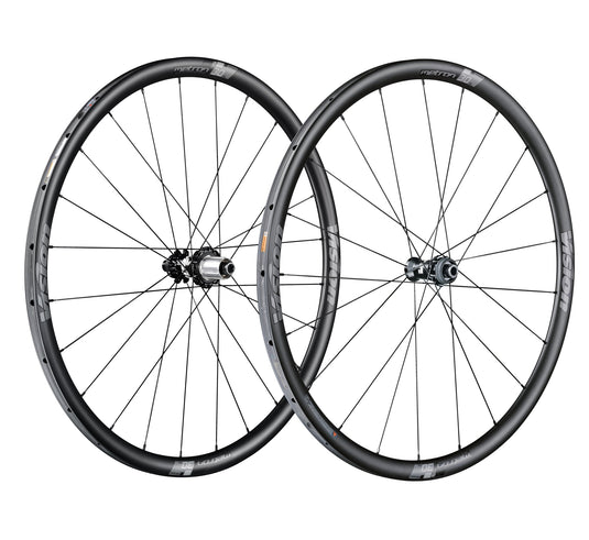 Full Speed Ahead Metron 30 TL Disc Wheelset Clincher DB Centerlock